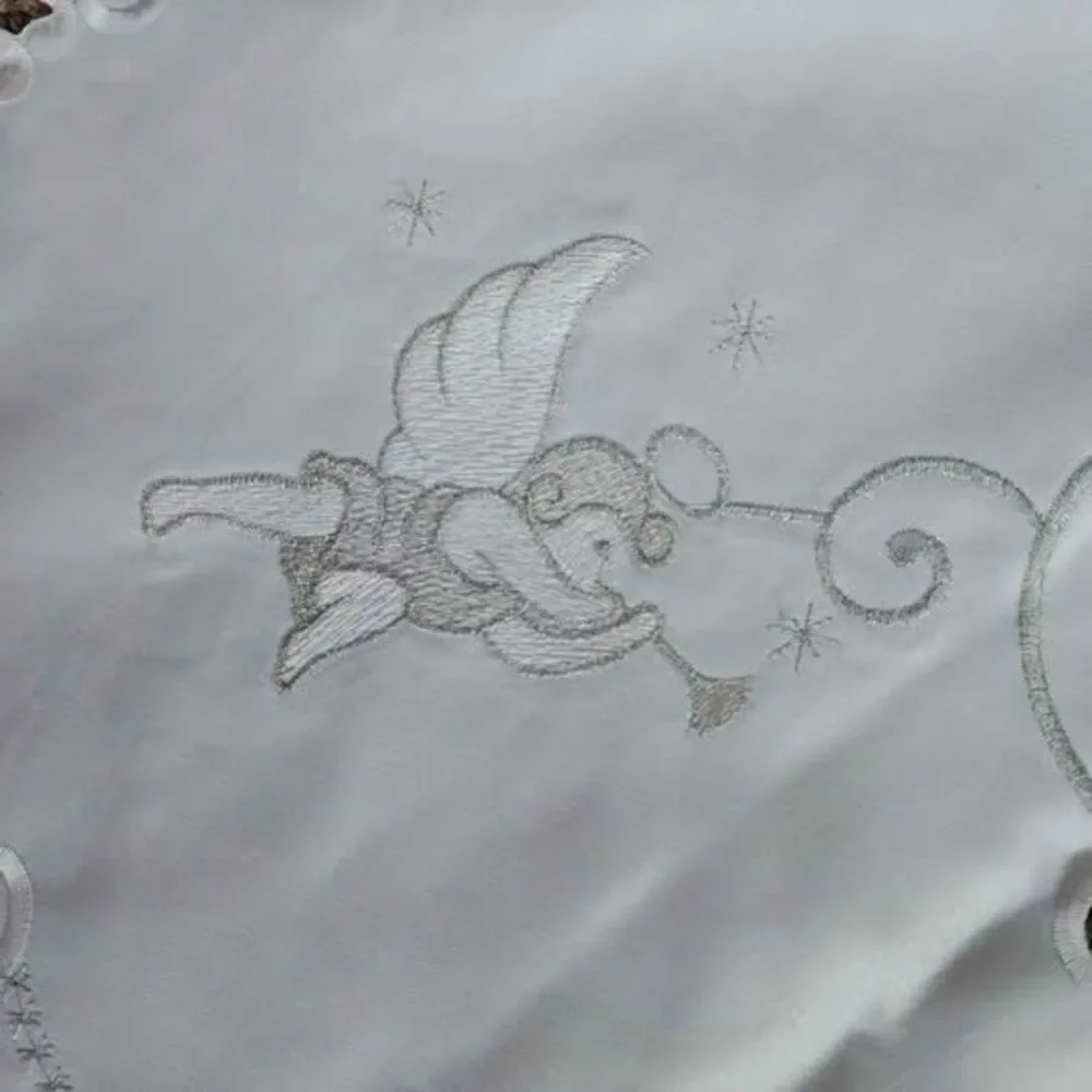 Unbranded this embroidered